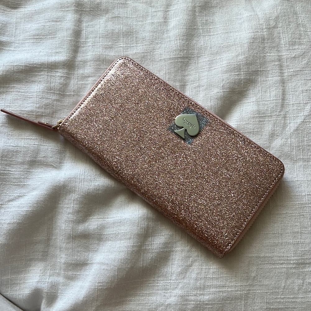 Kate Spade zipper wallet